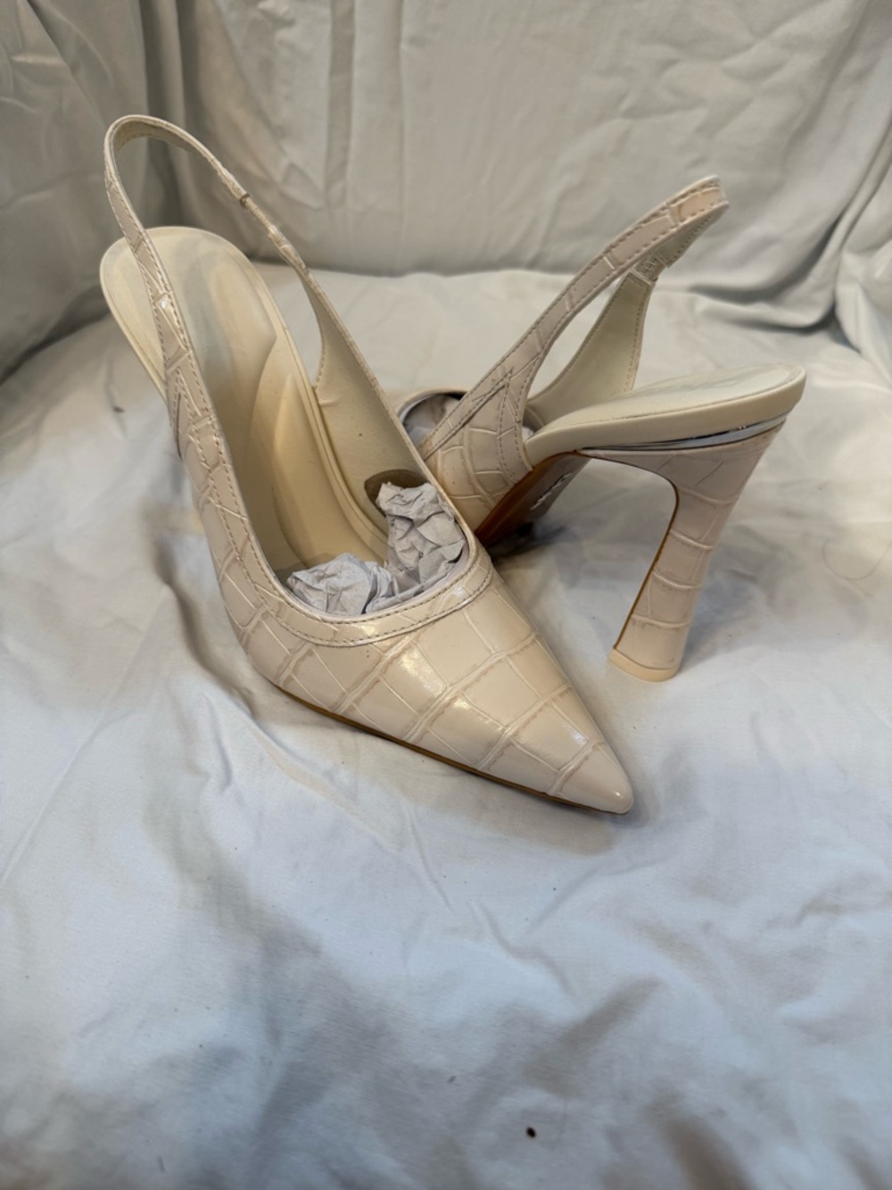 DKNY Cinette Slingback leather heels.  Size 6.5.  Coconut. NWB